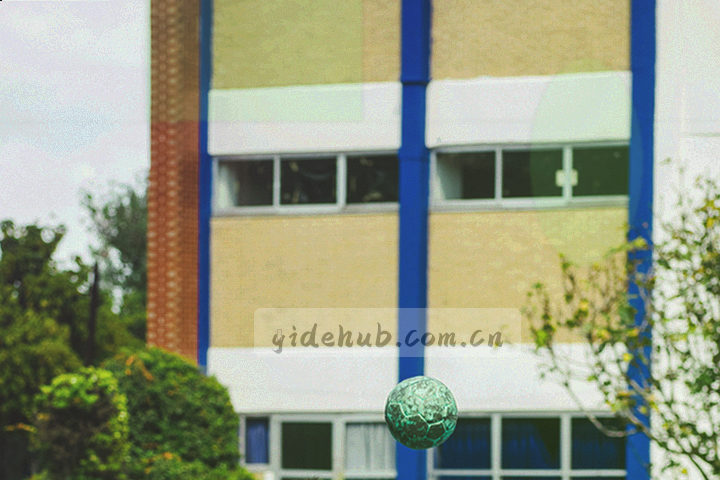 放大字号的页面与放大镜组合的示意插画